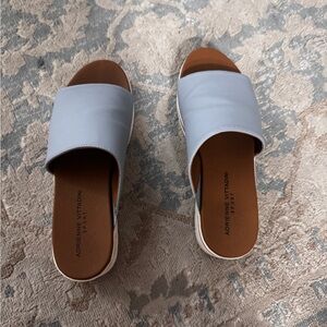 Adrienne Vittadini Provence Sandal 8.5 Baby Blue